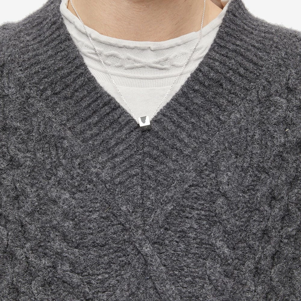 Ellie Mercer Small Resin Bead Necklace - Image 4